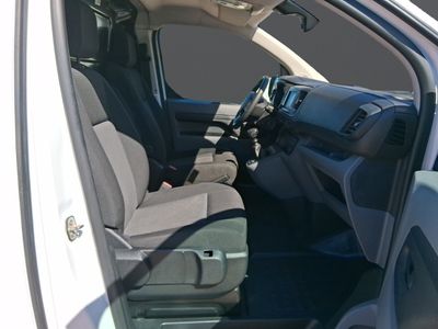 opel-vivaro-larga-1-5-select-100cv-l3h1-9 Thumbnail