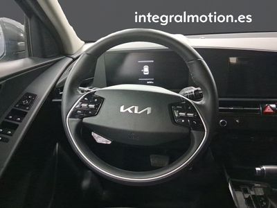 kia-niro-1-6-gdi-hev-104kw-141cv-concept-10 Thumbnail