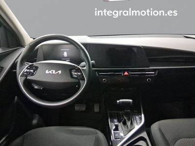 kia-niro-1-6-gdi-hev-104kw-141cv-concept-6 Thumbnail