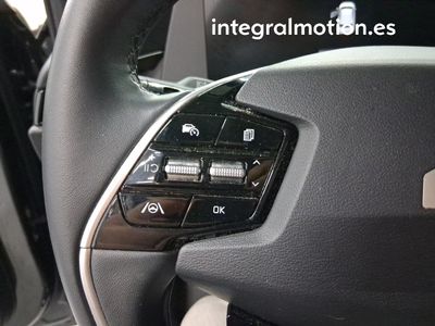 kia-niro-1-6-gdi-hev-104kw-141cv-concept-11 Thumbnail