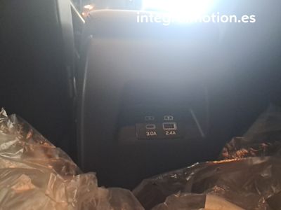 subaru-crosstrek-2-0i-hybrid-cvt-touring-20 Thumbnail