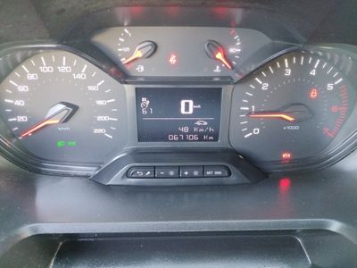 peugeot-partner-4x4-doble-cabina-long-bluehdi-96kw-combi-11 Thumbnail
