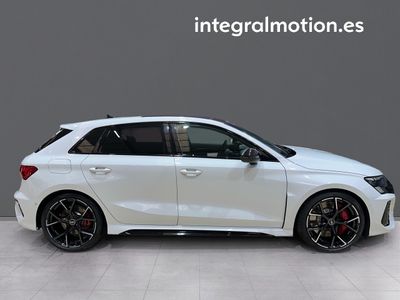 audi-a3-rs3-sportback-tfsi-294kw-quattro-s-tron-29 Thumbnail