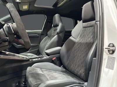 audi-a3-rs3-sportback-tfsi-294kw-quattro-s-tron-9 Thumbnail