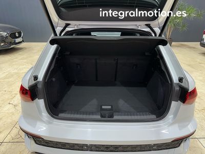 audi-a3-rs3-sportback-tfsi-294kw-quattro-s-tron-32 Thumbnail