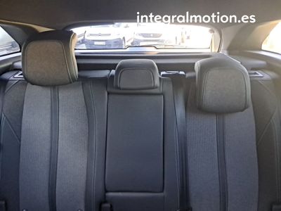 peugeot-3008-hybrid-1-2-100kw-allure-pack-edcs6-19 Thumbnail
