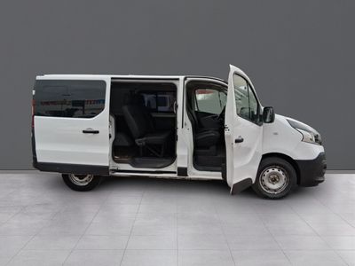 renault-trafic-mixto-5-6-n1-energy-dci-tt-combi-125-cv-15 Thumbnail