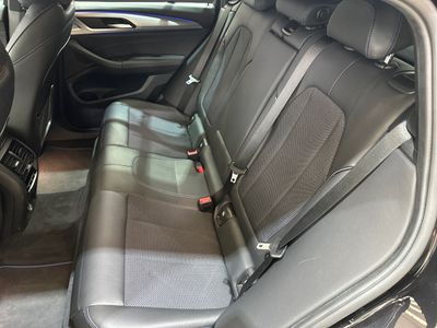 bmw-x4-xdrive25d-9 Thumbnail