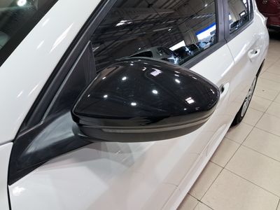 peugeot-208-bluehdi-73kw-100cv-active-29 Thumbnail