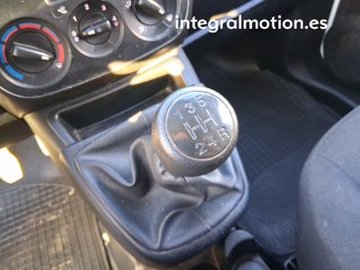 fiat-fiorino-1-3-jtd-cargo-80cv-11 Thumbnail