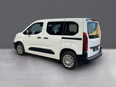opel-combo-1-5-cdti-combi-100cv-3 Thumbnail