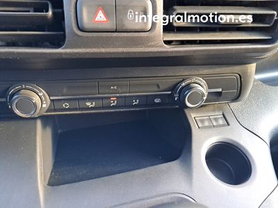 peugeot-partner-1-5-hdi-furgon-100cv-10 Thumbnail