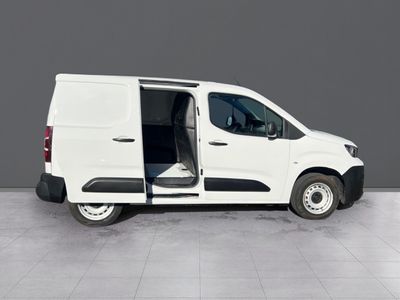 peugeot-partner-1-5-hdi-furgon-100cv-14 Thumbnail