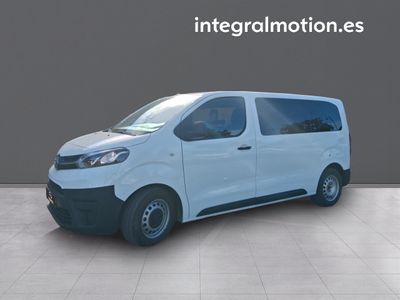 toyota-proace-verso-l1-combi-6-plazas-1-5d-120cv-0