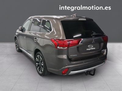 mitsubishi-outlander-2-0-phev-kaiteki-auto-4wd-3 Thumbnail