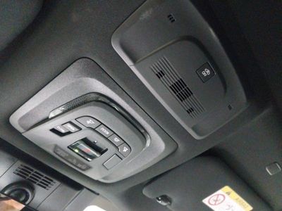 subaru-solterra-solterra-touring-18 Thumbnail