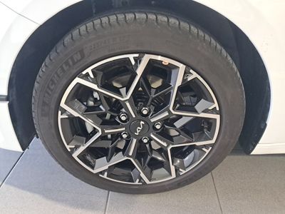 kia-ceed-1-0-t-gdi-74kw-100cv-concept-28 Thumbnail