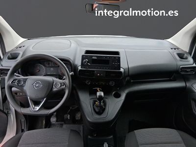 opel-combo-combi-life-1-5-td-100cv-s-s-edition-l-7 Thumbnail