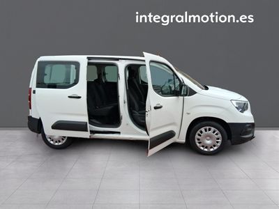opel-combo-combi-life-1-5-td-100cv-s-s-edition-l-15 Thumbnail