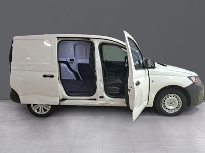 volkswagen-caddy-cargo-2-0-tdi-furg-n-derivado-de-turismo-15 Thumbnail