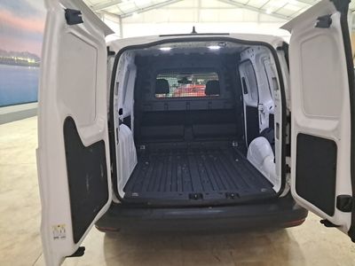 volkswagen-caddy-cargo-2-0-tdi-furg-n-derivado-de-turismo-5 Thumbnail