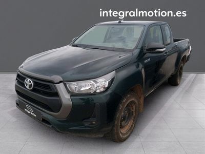 toyota-hilux-2-4-d-4d-cabina-extra-gx-pickup-0