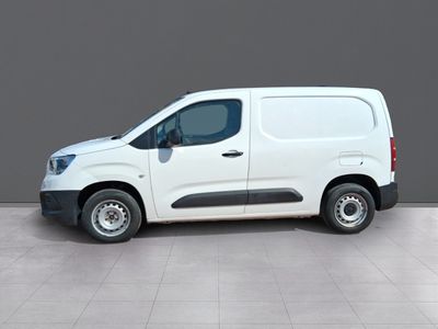 opel-combo-cargo-furgon-1-5td-s-s-l-3pzs-12 Thumbnail