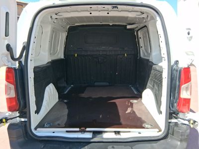 opel-combo-cargo-furgon-1-5td-s-s-l-3pzs-5 Thumbnail