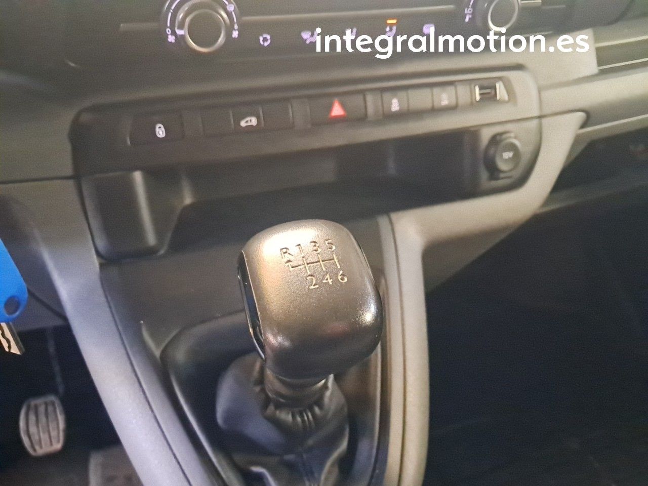 bg