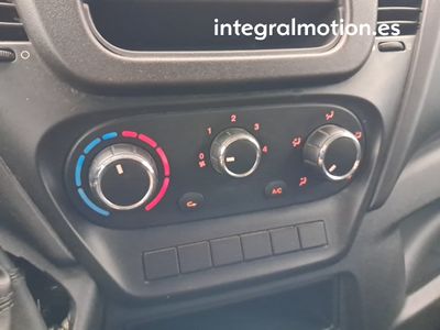 iveco-daily-35c15-3-0d-150cv-paquetera-10 Thumbnail