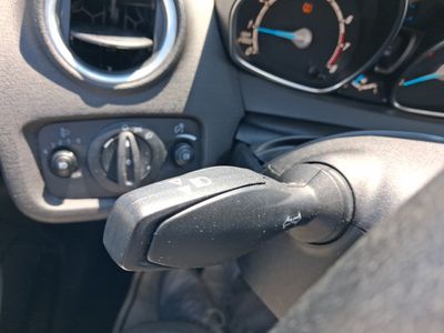 ford-fiesta-1-0-ecoboost-100cv-trend-5p-11 Thumbnail