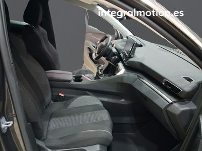 peugeot-3008-1-5-bluehdi-96kw-130cv-s-s-active-pack-8 Thumbnail