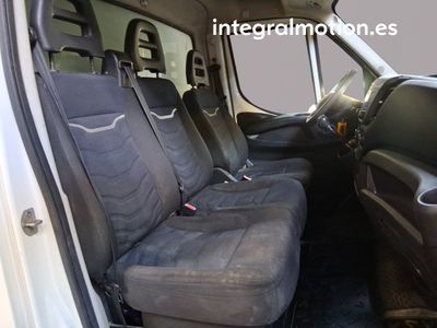 iveco-daily-35c15-3-0d-150cv-paquetera-9 Thumbnail