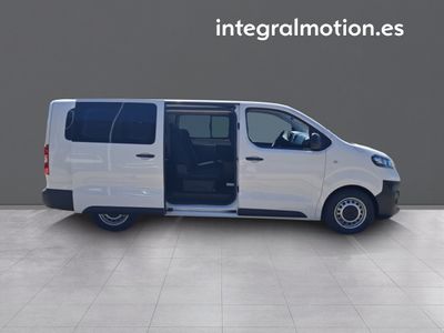 opel-vivaro-2800-combi-lwb-dsl-1-5td-120hp-l3h1-15 Thumbnail