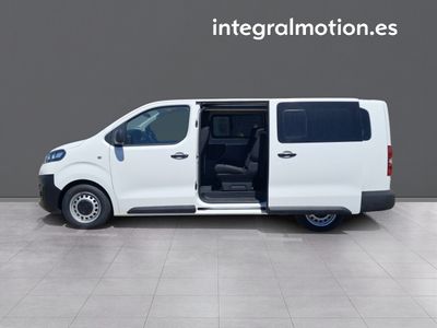opel-vivaro-2800-combi-lwb-dsl-1-5td-120hp-l3h1-16 Thumbnail