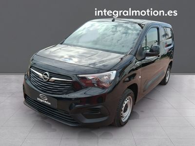 opel-combo-1-5-turbo-55kw-2-0t-l1h1-edition-0