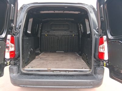 opel-combo-1-5-turbo-55kw-2-0t-l1h1-edition-5 Thumbnail