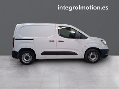 opel-combo-cargo-furgon-1-5td-s-s-l-3pzs-14 Thumbnail