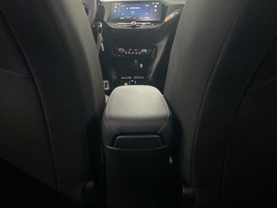 opel-corsa-1-2t-xhlhybrid-81kw-gs-edct-22 Thumbnail