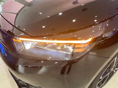 opel-corsa-1-2t-xhlhybrid-81kw-gs-edct-29 Thumbnail