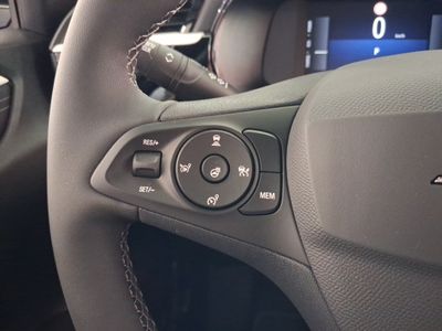 opel-corsa-1-2t-xhlhybrid-81kw-gs-edct-11 Thumbnail