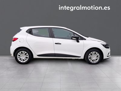 renault-clio-business-dci-66kw-90cv-18-23 Thumbnail