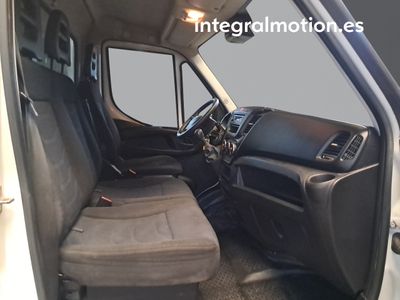 iveco-daily-35c15-3-0d-150cv-paquetera-9 Thumbnail