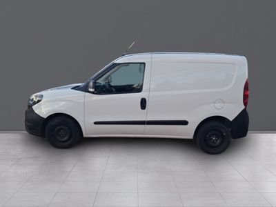 fiat-dobl-1-3-mtj-furgon-95cv-11 Thumbnail