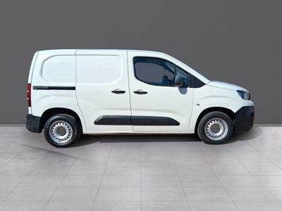 peugeot-partner-furgon-1-5blue-hdi-75-pro-14 Thumbnail