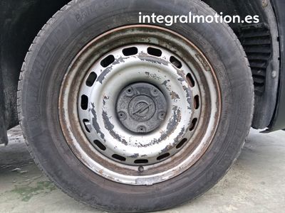 opel-combo-cargo-furgon-1-5td-s-s-l-3pzs-18 Thumbnail