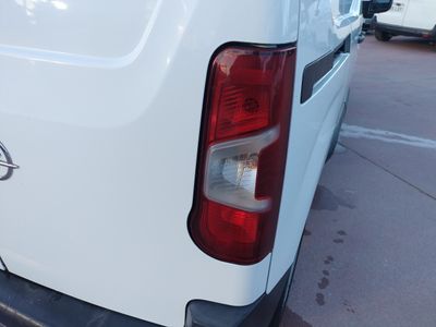 opel-combo-cargo-furgon-1-5td-s-s-l-16 Thumbnail