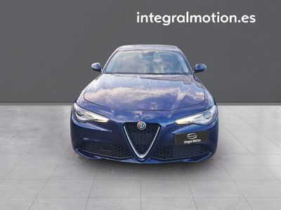 alfa-romeo-giulia-2-2-diesel-132kw-180cv-super-at-1 Thumbnail