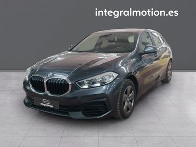 bmw-serie-1-118i-0