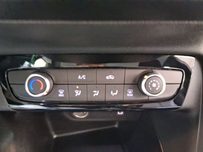 opel-corsa-1-2t-xhl-74kw-100cv-edition-16 Thumbnail